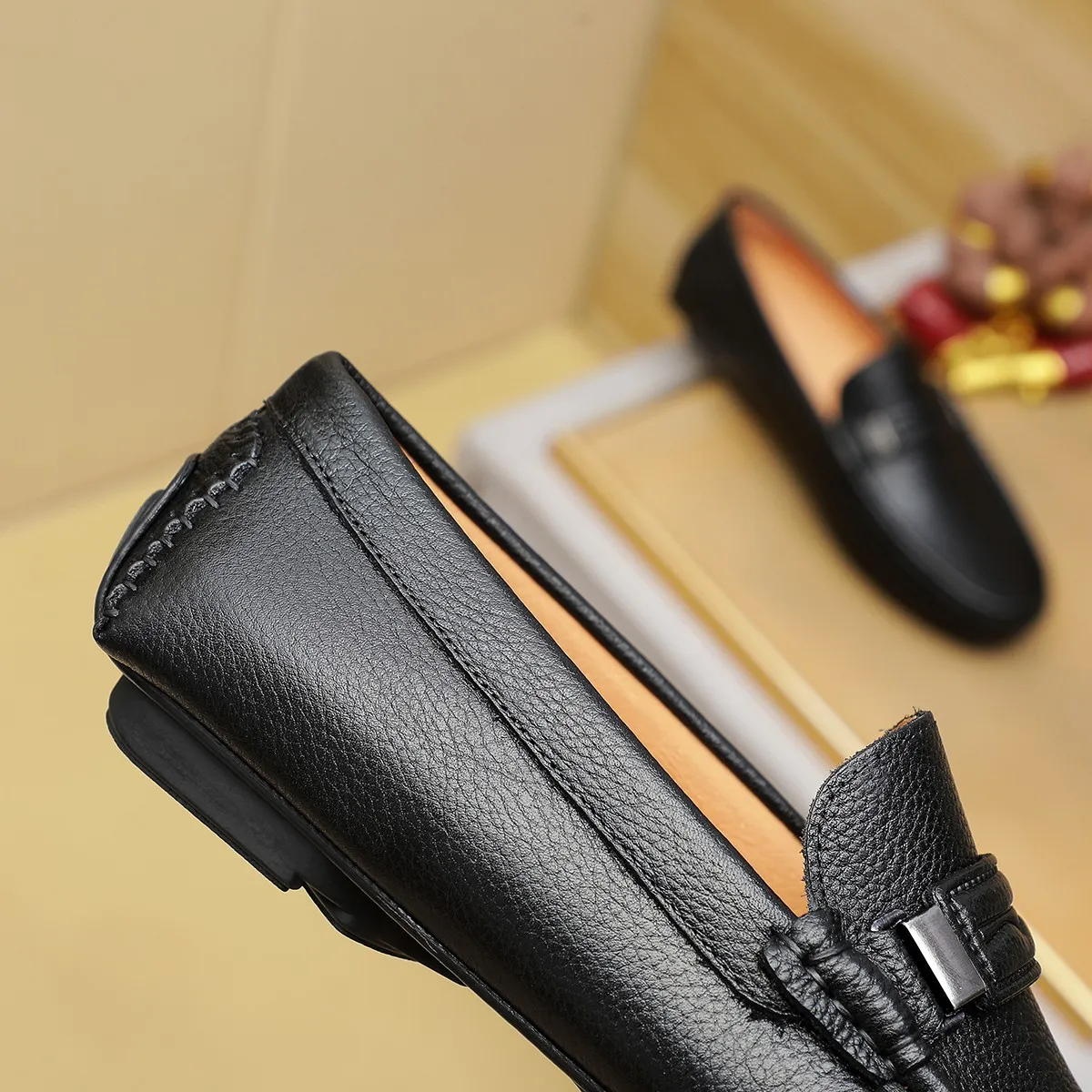 Men's shoes 💰360 💰 LV Louis Vuitton's top-quality Peaches men's shoes 💯Original copy of the official website, the upper is made of imported official website 1:1 material ❌Italian 🇮🇹 cowhide surface, imported pigskin lining. It’s definitely not made with ordinary craftsmanship, it’s the model used by celebrities! The factory’s craftsmanship is designed to create the most perfect shoes for trendy men! Colors available! 38-44 yards